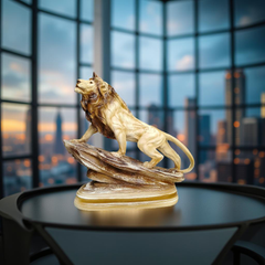Summit Roar – Majestic Lion Figurine