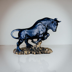 Titan Bull Power & Prosperity Sculpture – Black & Gold Statue (1 Ft)