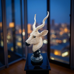 Desert Sentinel Antelope Bust Sculpture – Safari-Inspired Decor (1.22 Ft)